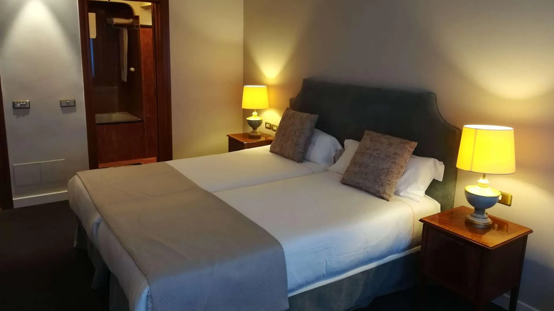 Hotel Avenue Louise Brussels Trademark Collection By Wyndham